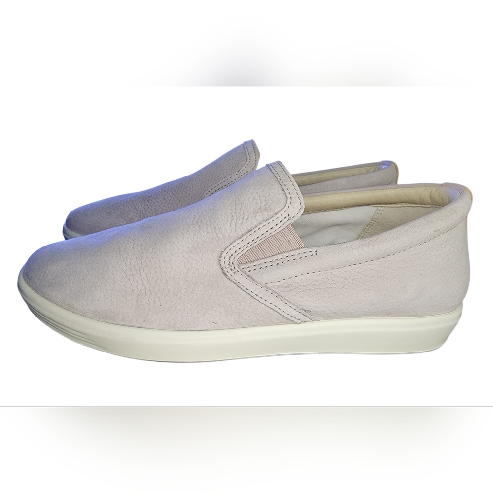ECCO Soft 7 Slip-On Sneakers, Womens 39 EU (9-9.5 US) - Picture 2 of 11